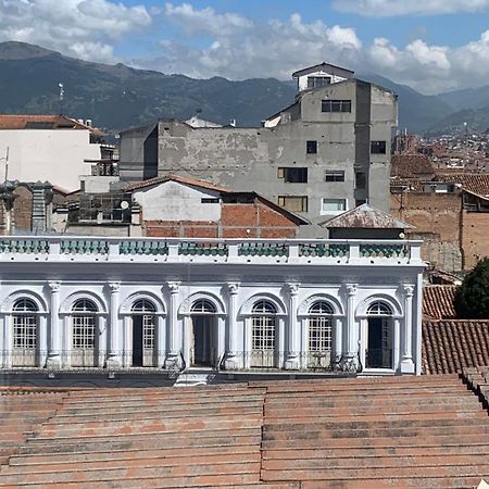 Del Parque Hotel & Suites Cuenca Kültér fotó