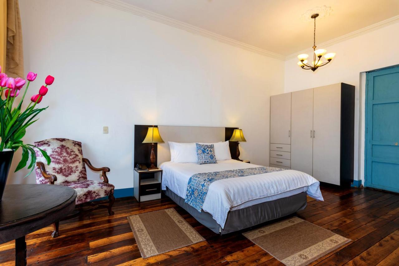 Del Parque Hotel & Suites Cuenca Kültér fotó