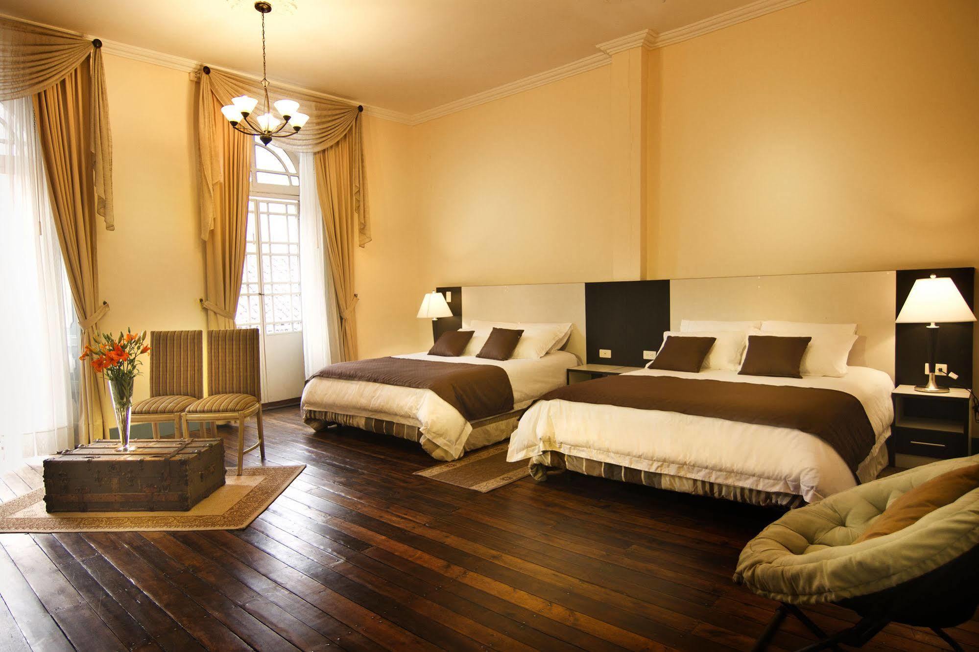 Del Parque Hotel & Suites Cuenca Kültér fotó